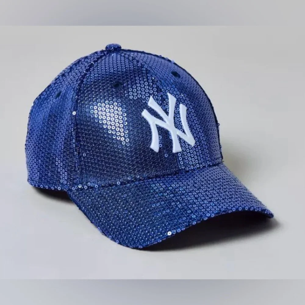 New York Yankees Sequin🔥 9Forty Hat New Era MLB (NIP) - Picture 1 of 4